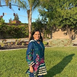 Meet your Posher, Nazia